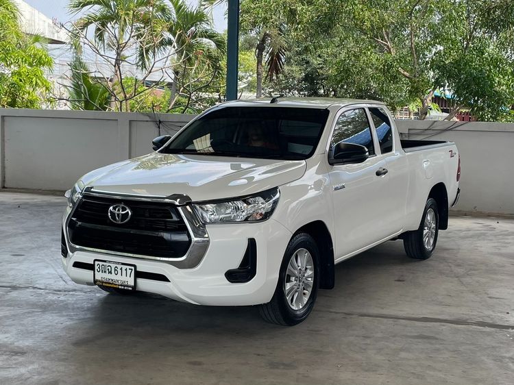 รถ Toyota Hilux Revo Smart Cab 2.4 Entry Z Edition สี ขาว