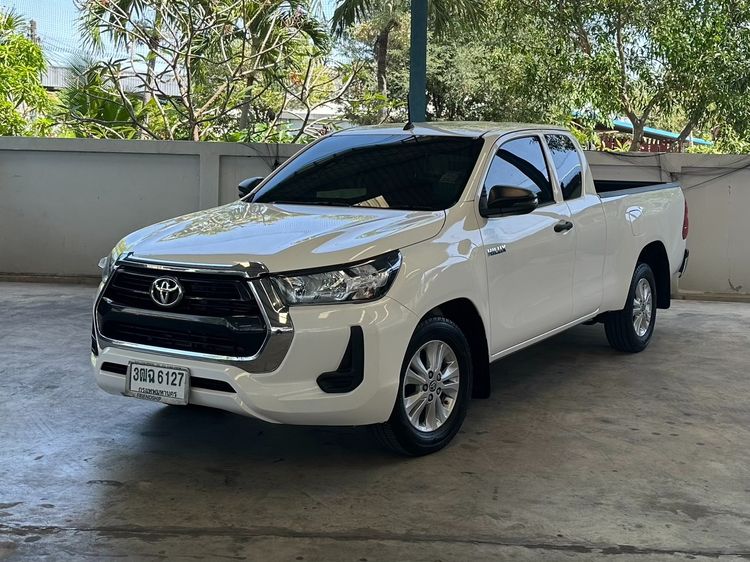 รถ Toyota Hilux Revo Smart Cab 2.4 Entry Z Edition สี ขาว