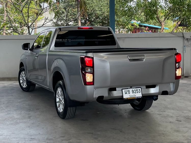 Isuzu D-MAX 2020 1.9 S Pickup ดีเซล ไม่ติดแก๊ส เกียร์ธรรมดา บรอนซ์เงิน รูปที่ 4