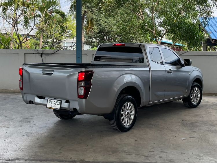 Isuzu D-MAX 2020 1.9 S Pickup ดีเซล ไม่ติดแก๊ส เกียร์ธรรมดา บรอนซ์เงิน รูปที่ 2