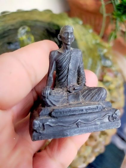 หลวงพ่อกวย โฆสิตาราม ขนาดตั้งบูชาพระแท้ปีลึกฐานตราปั๊มวัดชัดเจน ราคานี้ไม่แพงสายครูแรงต้องบูชา รูปที่ 2