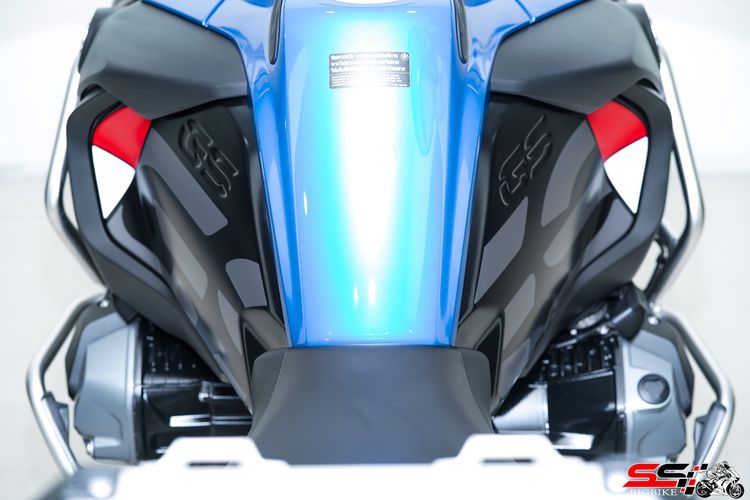 BMW R1250 GSA Rallye Normal ปี2024 วิ่งน้อย 900km ไมล์แท้ เจ้าของเดียว ท่อ AKRAPOVIC แท้ ปี๊บแท้ศูนย์ 3 ใบ สภาพป้ายแดง โครตใหม่ รูปที่ 12