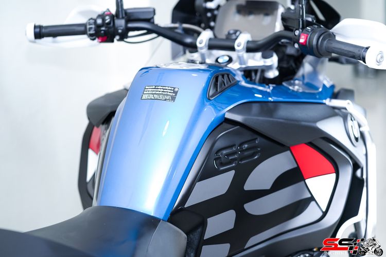 BMW R1250 GSA Rallye Normal ปี2024 วิ่งน้อย 900km ไมล์แท้ เจ้าของเดียว ท่อ AKRAPOVIC แท้ ปี๊บแท้ศูนย์ 3 ใบ สภาพป้ายแดง โครตใหม่ รูปที่ 17