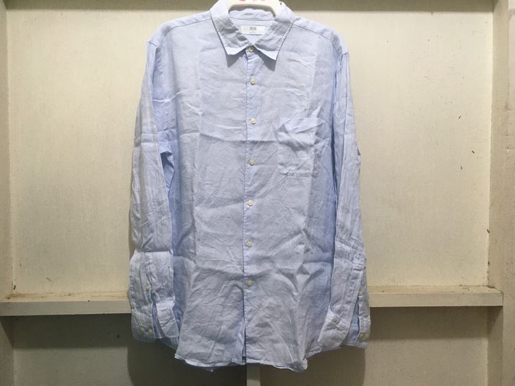 XL เสื้อเชิ้ต ผ้าลินิน  แบรนด์ UNIQLO สีฟ้าพาสเทล
