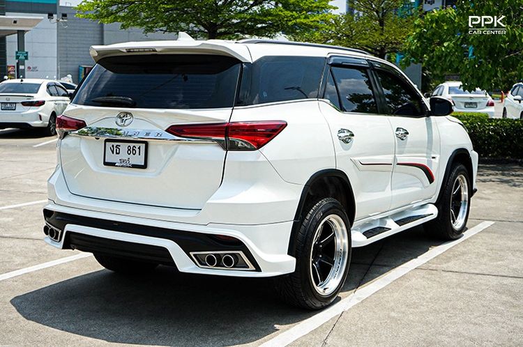 Toyota Fortuner 2016 2.4 V Utility-car ดีเซล ไม่ติดแก๊ส เกียร์อัตโนมัติ ขาว รูปที่ 4