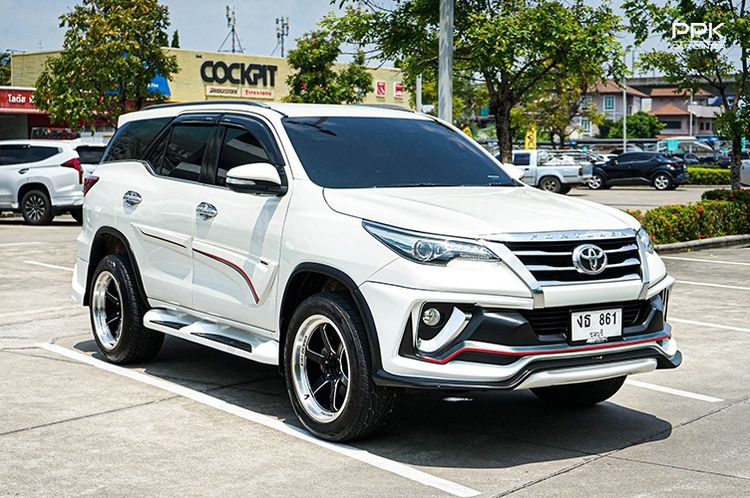 Toyota Fortuner 2016 2.4 V Utility-car ดีเซล ไม่ติดแก๊ส เกียร์อัตโนมัติ ขาว รูปที่ 3