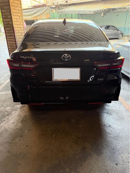 Toyota Yaris 2025 1.2 Premium Sedan เบนซิน เกียร์อัตโนมัติ ดำ รูปที่ 2