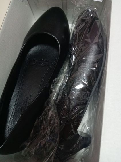 รองเท้าคัชชูผู้หญิง​