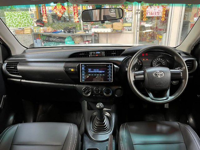 Toyota Hilux Revo 2017 2.4 J Pickup ดีเซล ไม่ติดแก๊ส เกียร์ธรรมดา ขาว รูปที่ 3