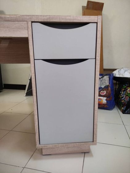 โต๊ะคอมเอนกประสงค์ Koncept แถมเก้าอี้  ขาย1200.มารับบางบัวทอง นนทบุรี รูปที่ 11