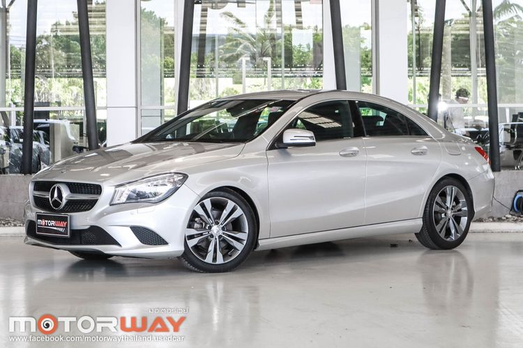 รถ Mercedes-Benz CLA-Class CLA180 สี เทา