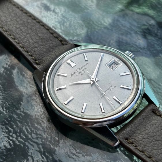 ขายนาฬิกาวินเทจ Seiko Champion Calendar 860 (Ref. 7622-8981) ไขลาน หน้าปัดขาวซันเบิร์ส ฝาหลังม้าน้ำ ปี 1965 รูปที่ 2