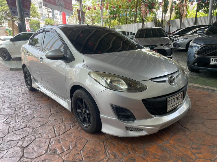 รถ Mazda Mazda 2 1.5 Elegance Groove สี เทา