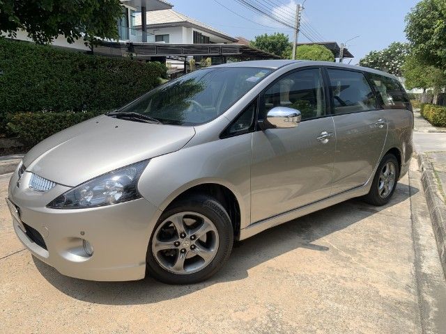 รถ Mitsubishi Space Wagon 2.4 GLS สี บรอนซ์เงิน