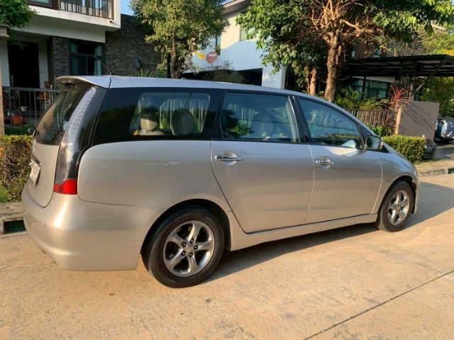 Mitsubishi Space Wagon 2006 2.4 GLS Utility-car เบนซิน เกียร์อัตโนมัติ บรอนซ์เงิน รูปที่ 4