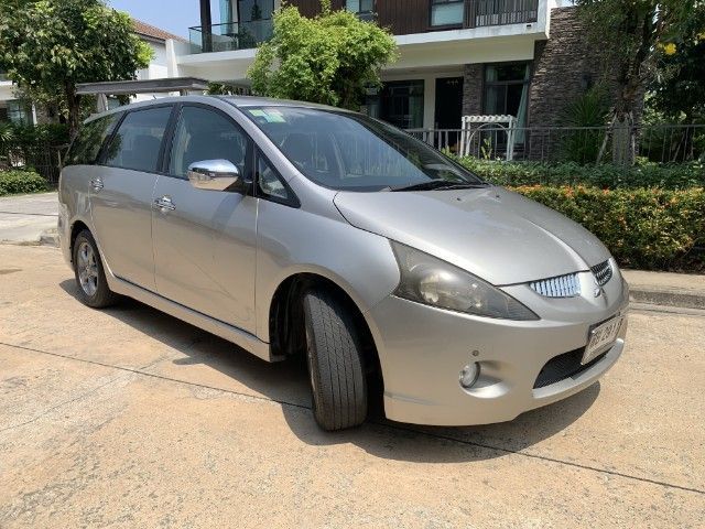 Mitsubishi Space Wagon 2006 2.4 GLS Utility-car เบนซิน เกียร์อัตโนมัติ บรอนซ์เงิน รูปที่ 2