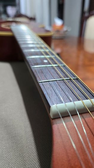 ขายกีต้าร์โปร่ง 36 นิ้ว art and luthier สัญชาติแคนนาดา สภาพ 99 รูปที่ 3