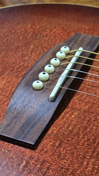 ขายกีต้าร์โปร่ง 36 นิ้ว art and luthier สัญชาติแคนนาดา สภาพ 99 รูปที่ 4