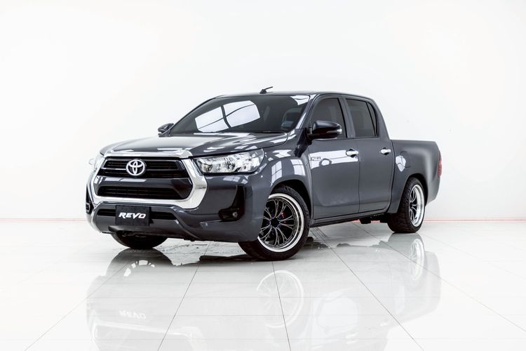 รถ Toyota Hilux Revo Double Cab 2.4 Entry Z Edition สี เทา