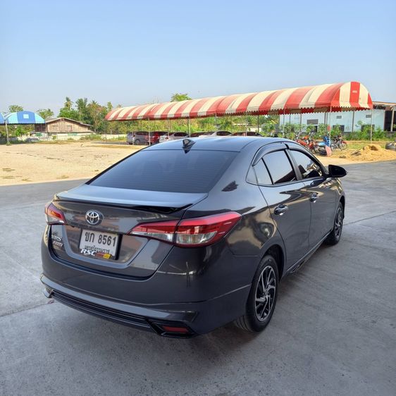 Toyota Yaris ATIV 2020 1.2 Sport Premium Sedan เบนซิน ไม่ติดแก๊ส เกียร์อัตโนมัติ เทา รูปที่ 2