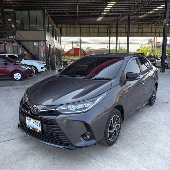 รถ Toyota Yaris ATIV 1.2 Sport Premium สี เทา