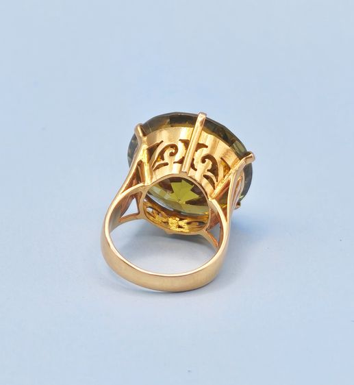 แหวนบุษราคัม  รูปที่ 9