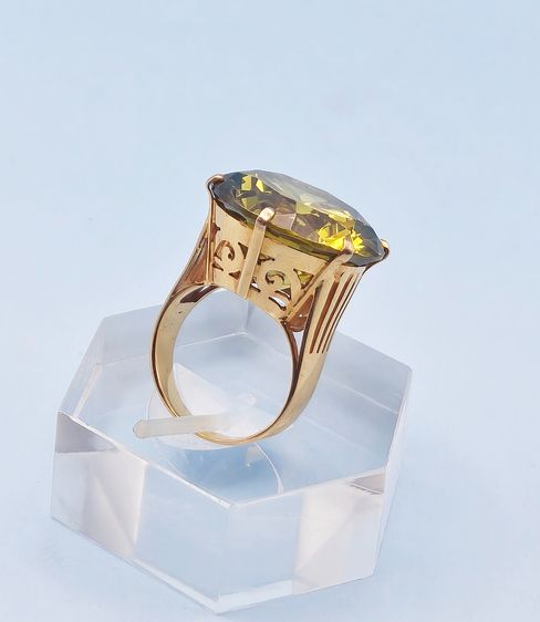 แหวนบุษราคัม  รูปที่ 6