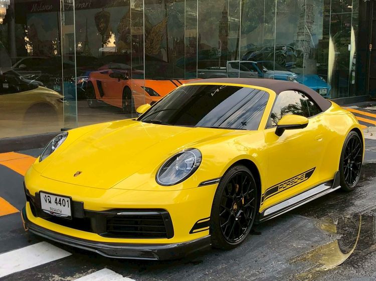 รถ Porsche 911 Carrera S 3.0 สี เหลือง