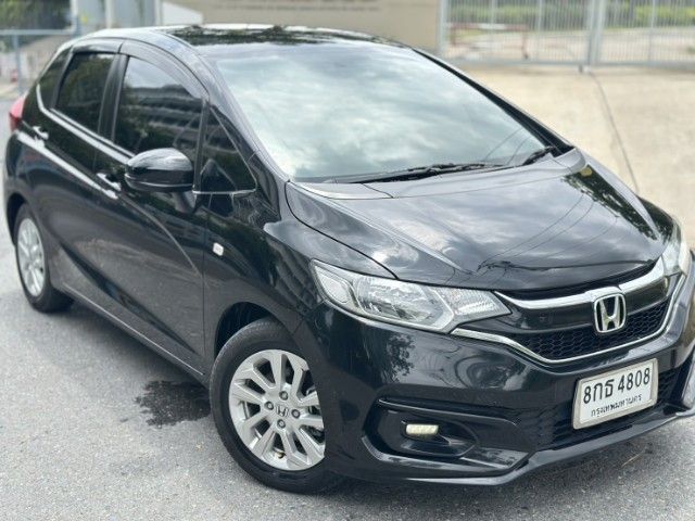 รถ Honda Jazz 1.5 V สี ดำ