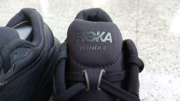 HOKA BONDI8 รูปที่ 4