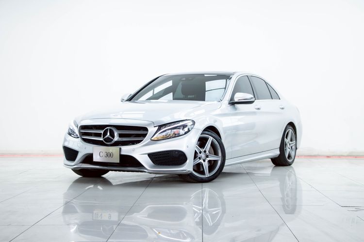 รถ Mercedes-Benz C-Class C300 สี เทา
