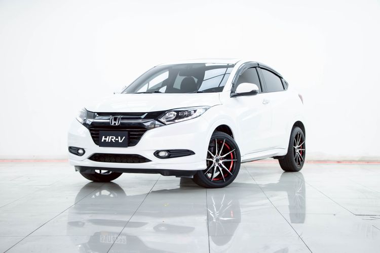 รถ Honda HR-V 1.8 EL สี ขาว