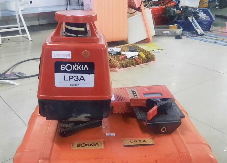 อุปกรณ์เครื่องมือช่าง เครื่องทำระดับเลเซอร์ SOKKIA 