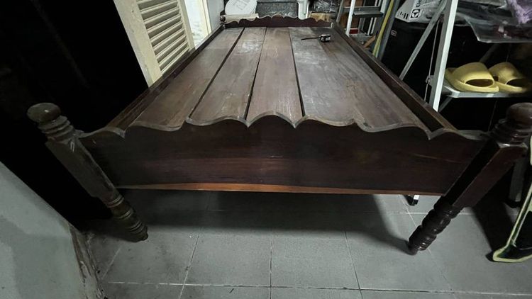 เตียงขนาด 3 ฟุตครึ่งไม้แดงจีน ไม้มะค่า