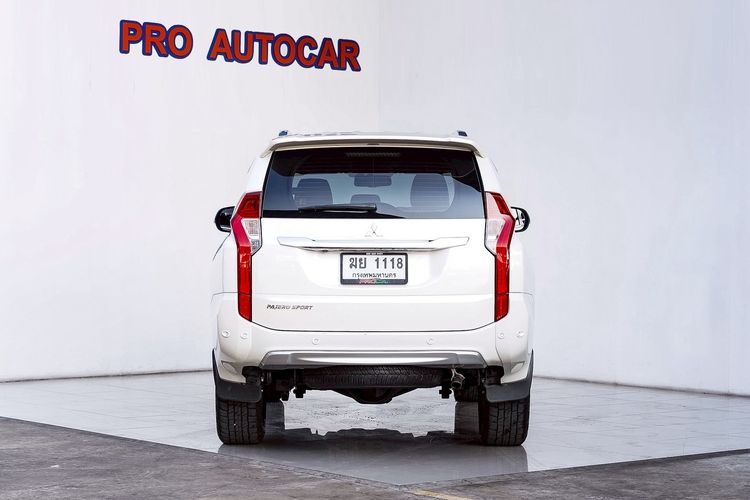 Mitsubishi Pajero Sport 2018 2.4 GT Premium Utility-car ดีเซล ไม่ติดแก๊ส เกียร์อัตโนมัติ ขาว รูปที่ 4