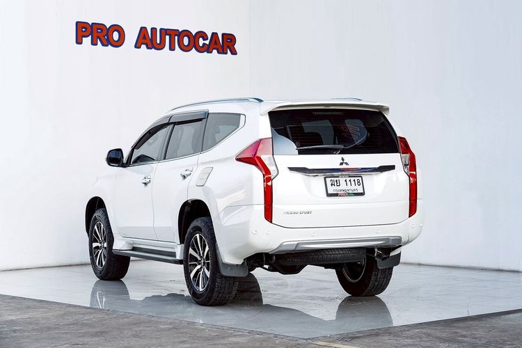 Mitsubishi Pajero Sport 2018 2.4 GT Premium Utility-car ดีเซล ไม่ติดแก๊ส เกียร์อัตโนมัติ ขาว รูปที่ 3