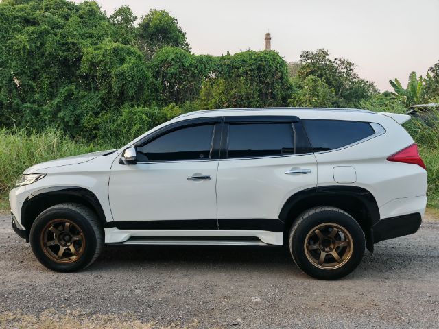 Mitsubishi Pajero Sport 2018 2.4 GT Premium ดีเซล ไม่ติดแก๊ส เกียร์อัตโนมัติ ขาว รูปที่ 4