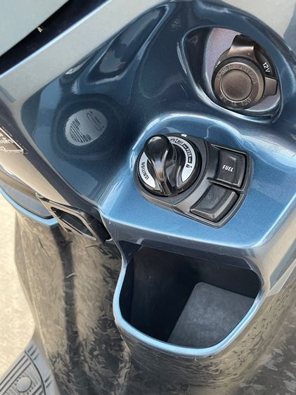 รถบ้าน  รุ่นท็อป ABS. สภาพเหมือนใหม่ ไมล์น้อย  รูปที่ 11