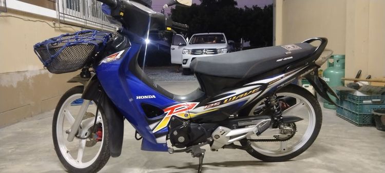 Honda Wave 2013 เวฟ 125 r ดิสหลังแท้ชุดสีแท้เครื่องเดิมๆรถแห้งๆเลยผมทำสตาร์ทมือให้แล้วด้วยสตาร์ทมือแท้ราคาต่อรองได้ 081 015-7085