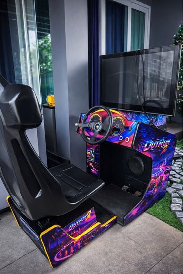 ตู้เกมขับรถหยอดเหรียญ