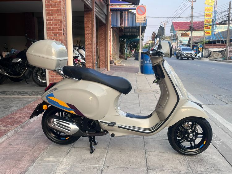 2025 Vespa Primavera ปี 25 ไมล์แค่ 480 km.