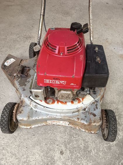 เครื่องตัดหญ้าล้อเข็น