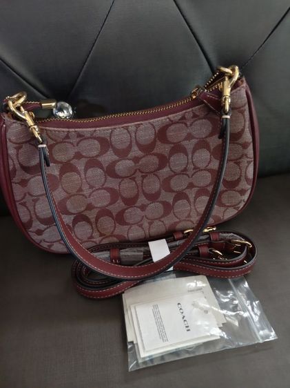 Coach สะพาย สวย กริ๊บ  2600 ส่งฟรี รูปที่ 7