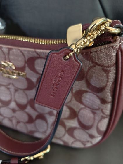 Coach สะพาย สวย กริ๊บ  2600 ส่งฟรี รูปที่ 5