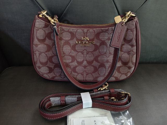 Coach สะพาย สวย กริ๊บ  2600 ส่งฟรี รูปที่ 8