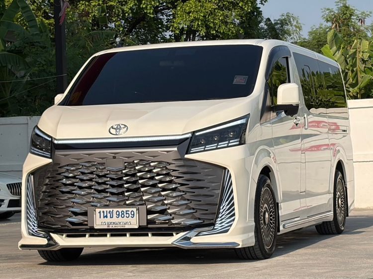Toyota Hiace 2024 2.8 GL Van ดีเซล ไม่ติดแก๊ส เกียร์อัตโนมัติ ขาว