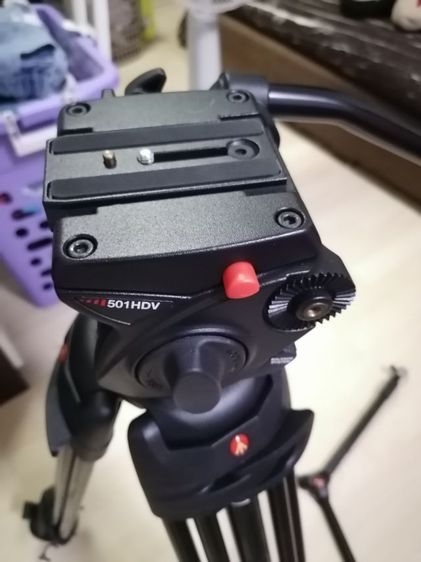 Manfrotto 546B ขาตั้งกล้อง พร้อมหัววิดีโอ 501HDV รูปที่ 5