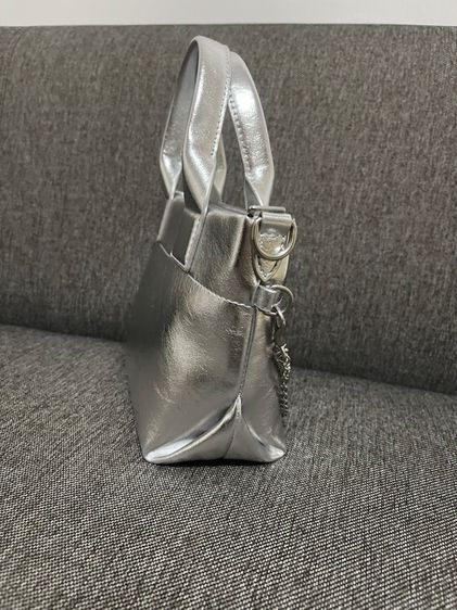 กระเป๋า charles and keith แท้ รูปที่ 9
