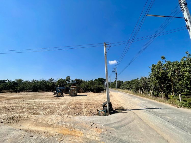 ที่ดิน หางดง ใกล้ถนนหลัก ราคาถูกทำเลงาม พร้อมสร้างบ้าน หรือ ซื้อไว้เก็งกำไร รูปที่ 4