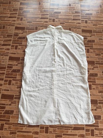 เดรสเชิ้ตแขนกุดผ้าลินินสีขาว  Uniqlo  รูปที่ 6